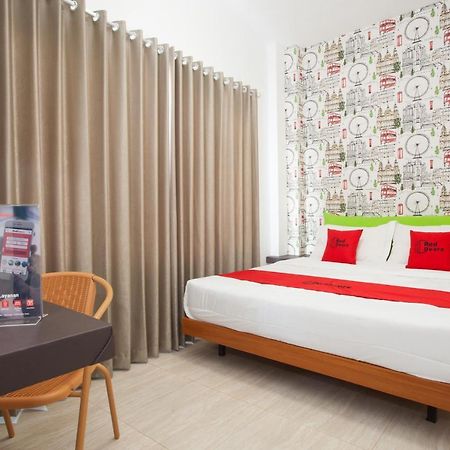 Hotel Reddoorz Near Museum Angkut Batu Batu  Esterno foto